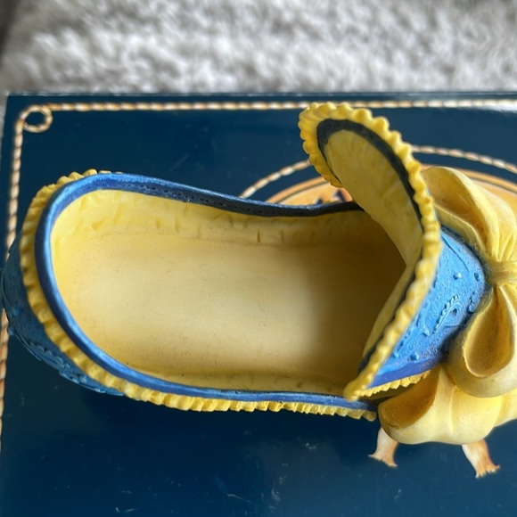 Willow Hall Age of Elegance Shoe Collection Day Dreamer hand made  hand painted - Picture 5 of 13